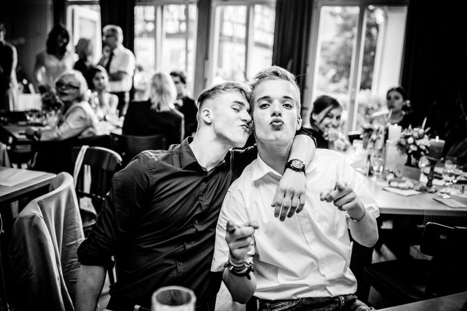 preisgekroente Hochzeitsfotografien AleaHorst 2 e5184c21