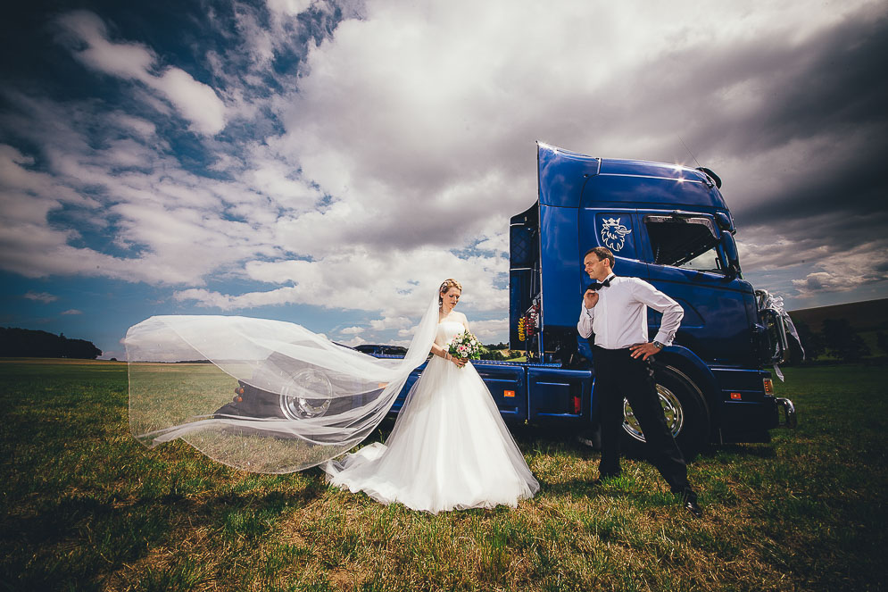 hochzeit-katzenelnbogen-brautauto